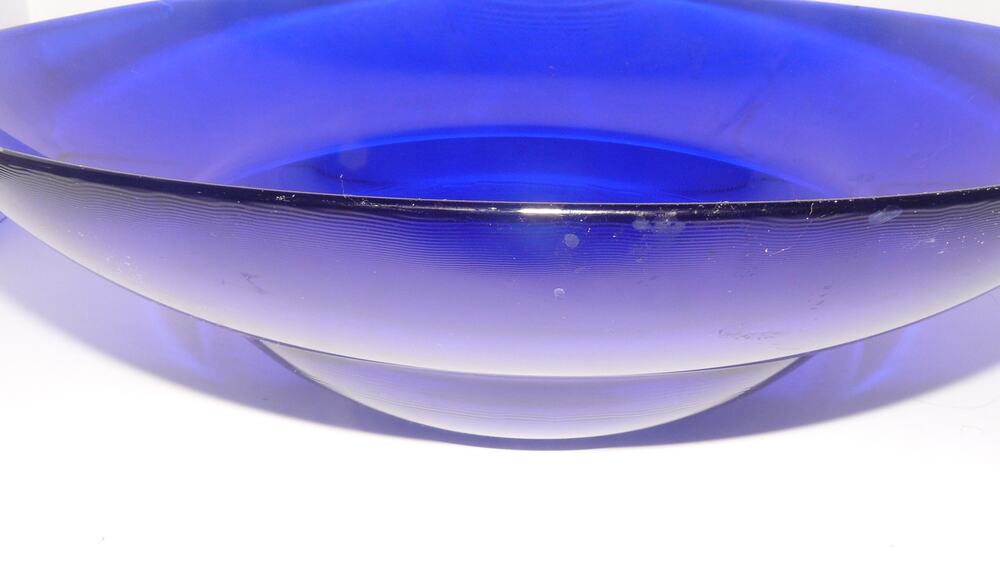 Vintage Cobalt Blue Hand Blown Art Glass Pedestal Bowl Centerpiece Murano Style